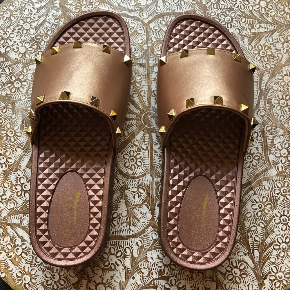 NWT Trendy Rose Gold Chunky Studded Summer Sandals - Picture 4 of 11